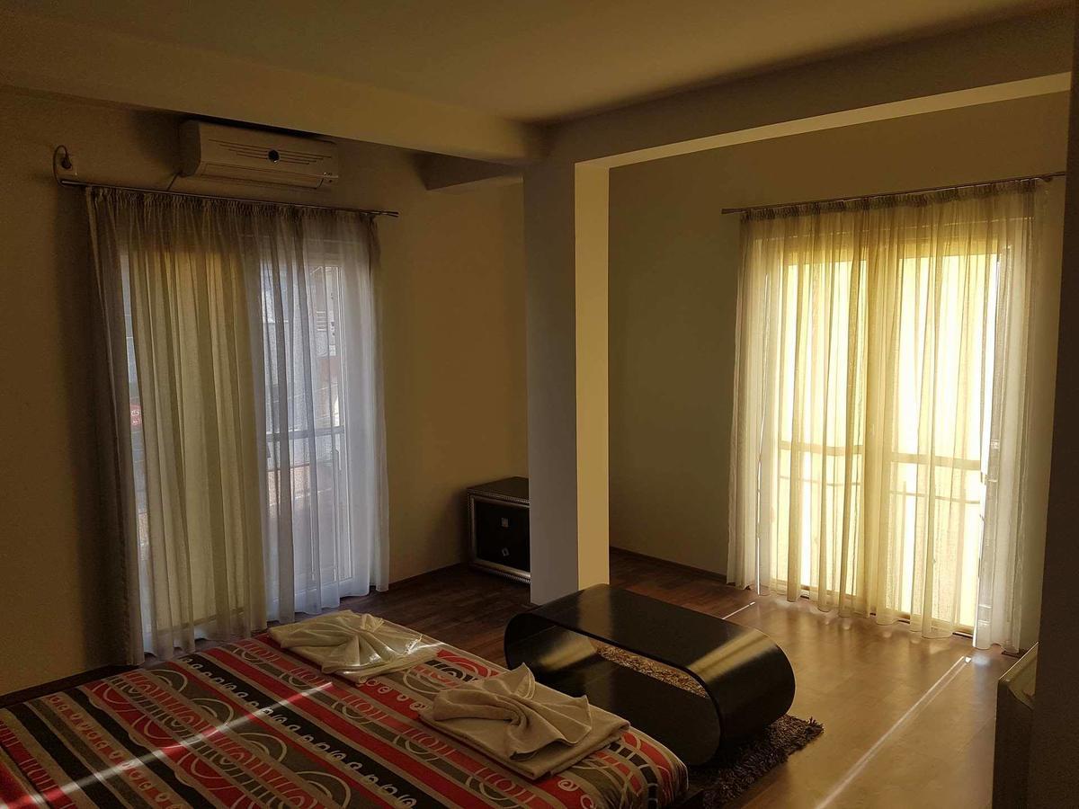 Villa Piano&Bar Ohrid Bagian luar foto